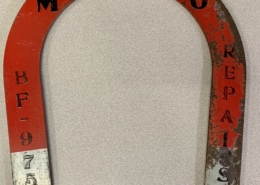 Magneto Trade Sign