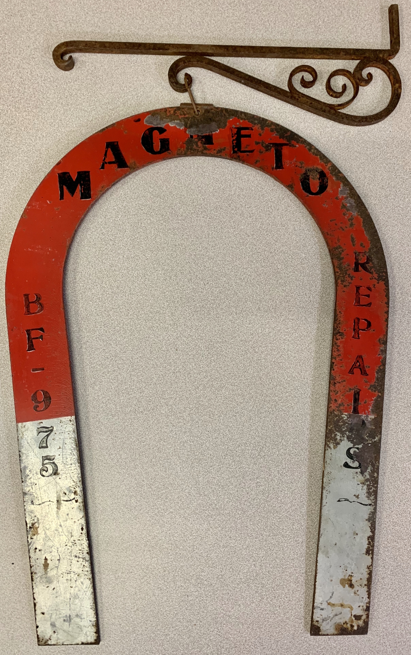 Magneto Trade Sign